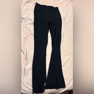 ⭐️ Lululemon black pants women’s 10